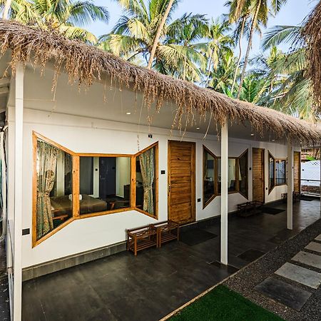 Aqua Beach Stays Ashwem Mandrem Esterno foto