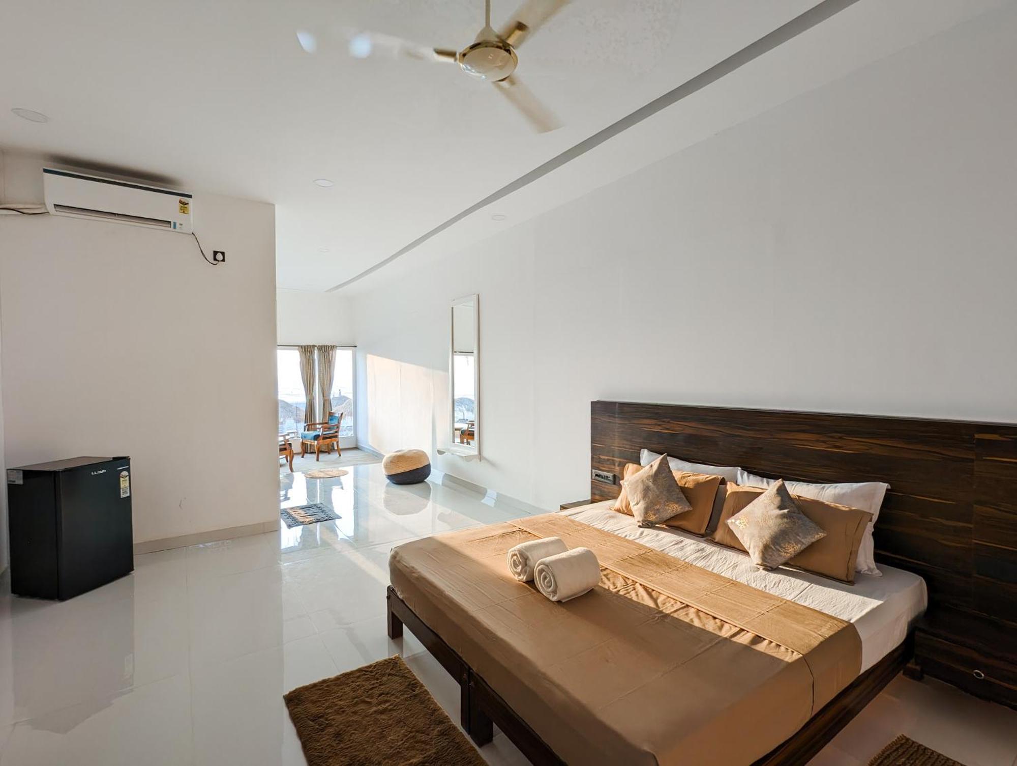 Aqua Beach Stays Ashwem Mandrem Esterno foto