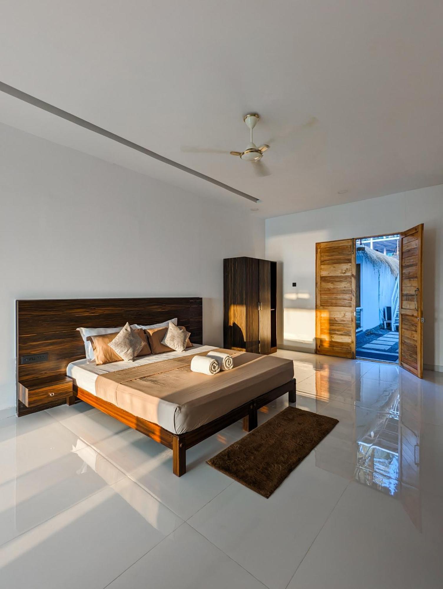 Aqua Beach Stays Ashwem Mandrem Esterno foto