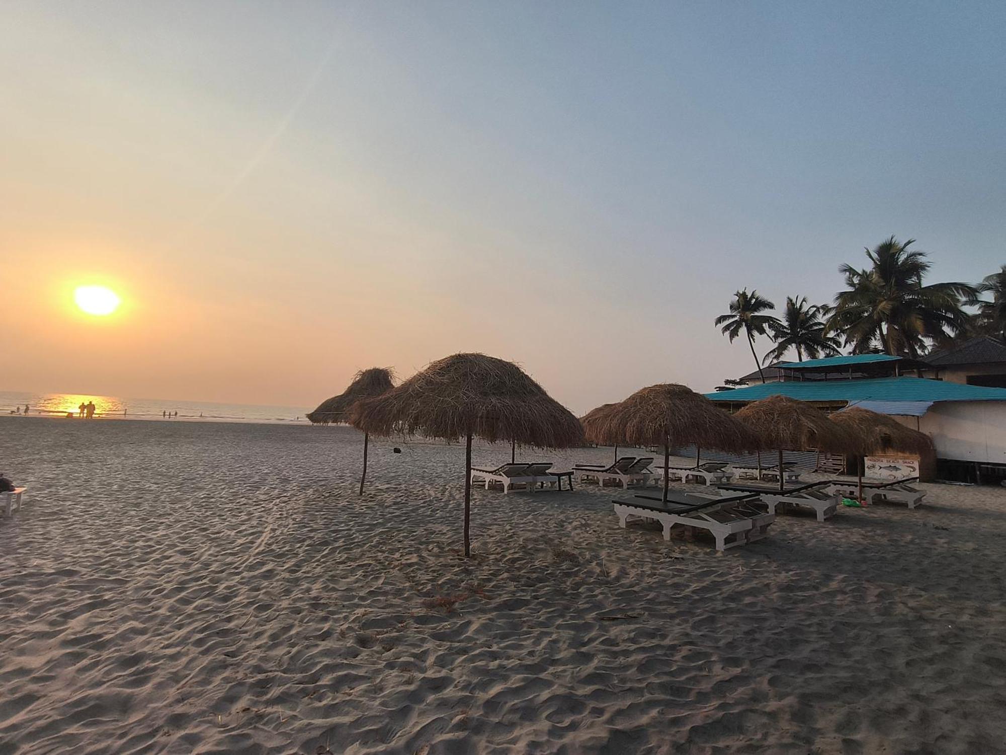 Aqua Beach Stays Ashwem Mandrem Esterno foto