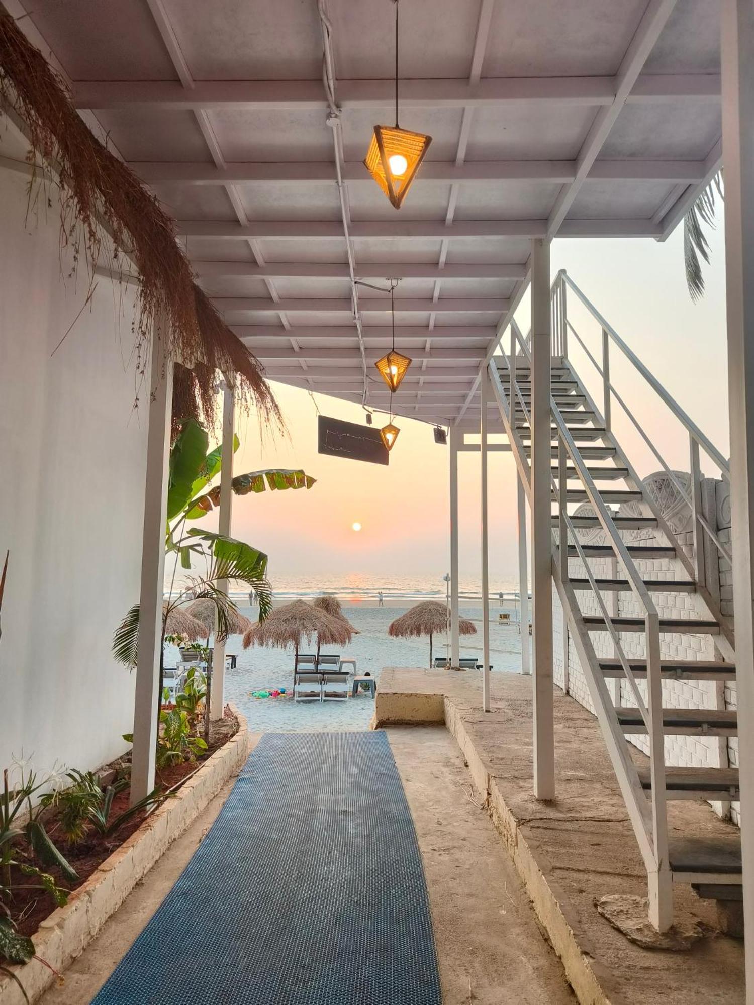 Aqua Beach Stays Ashwem Mandrem Esterno foto