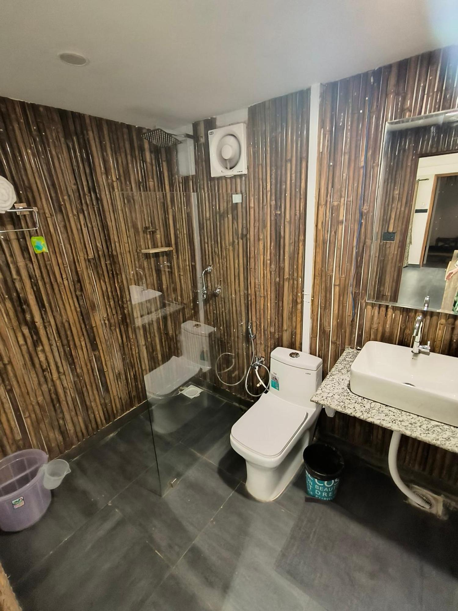 Aqua Beach Stays Ashwem Mandrem Esterno foto