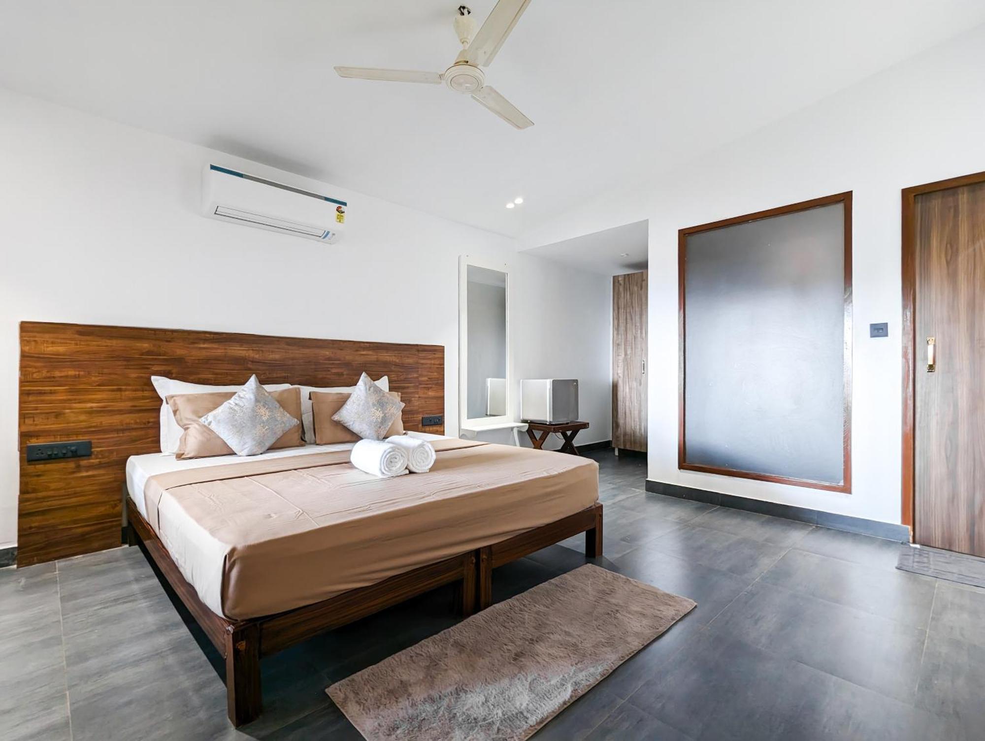 Aqua Beach Stays Ashwem Mandrem Esterno foto